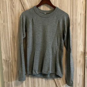 EUC lululemon gray sweater with thumb holes